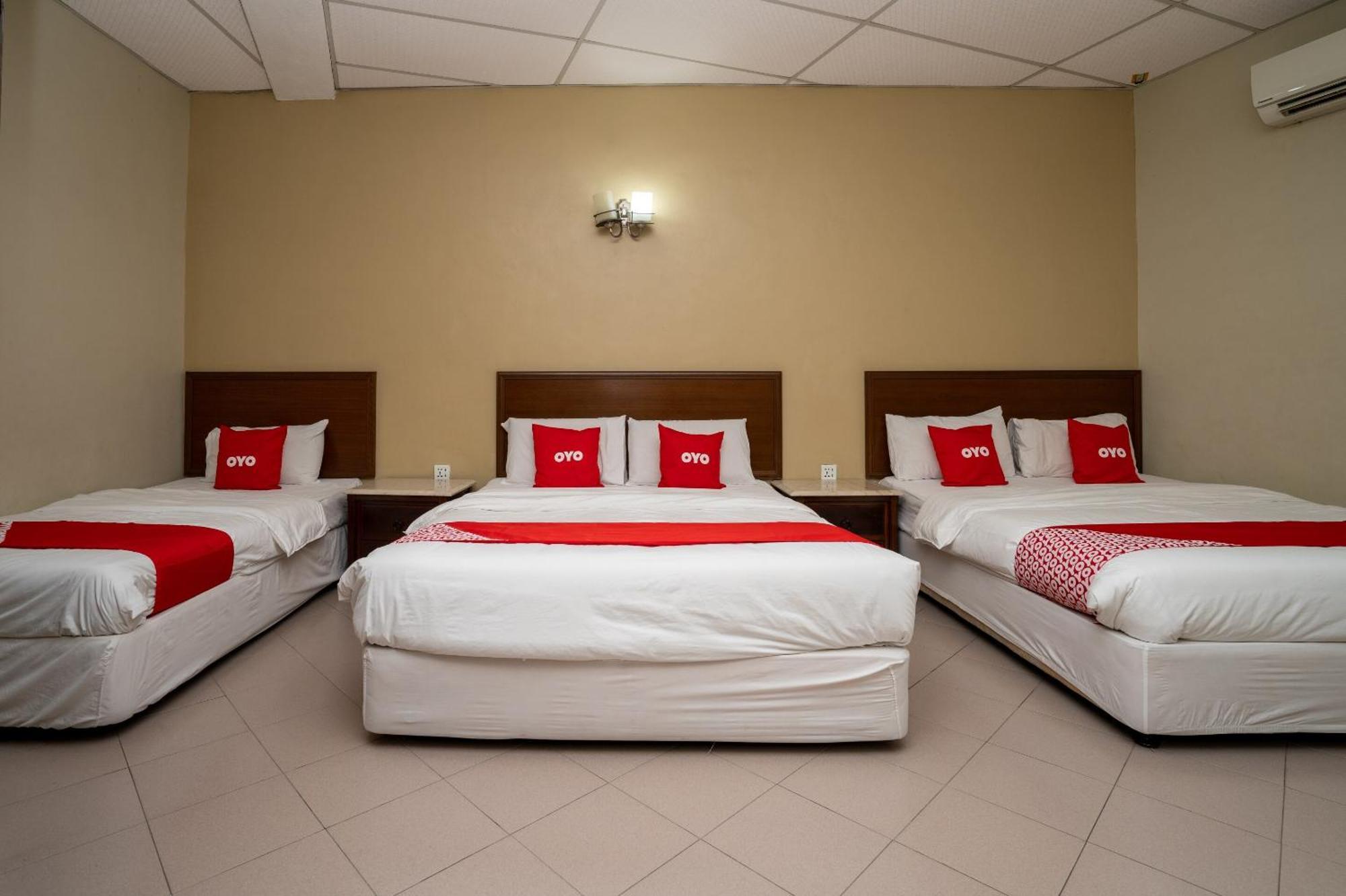 De Clinique Hotel Kampong Pasir Bogak Esterno foto
