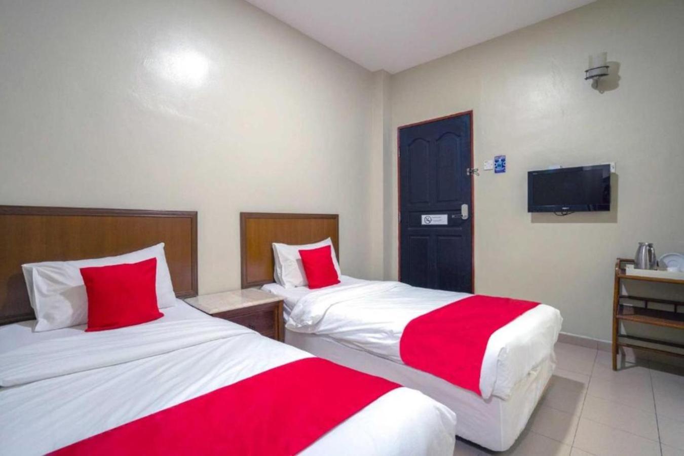 De Clinique Hotel Kampong Pasir Bogak Esterno foto