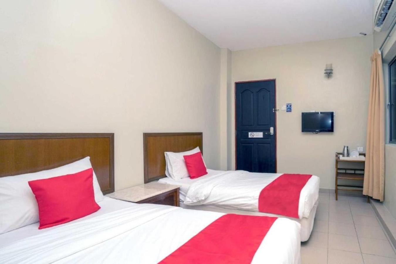 De Clinique Hotel Kampong Pasir Bogak Esterno foto